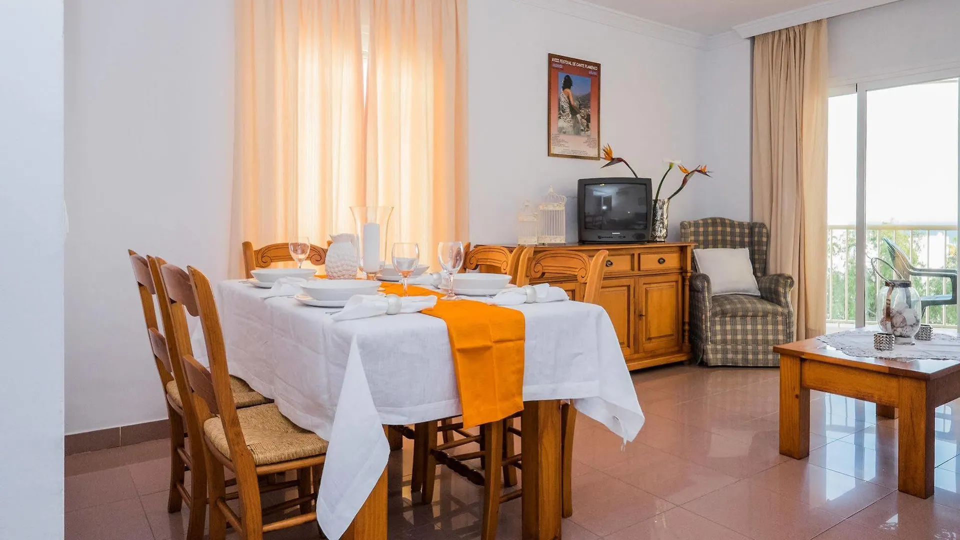 Apartamentos Andalucia Edificio Cantares Nerja