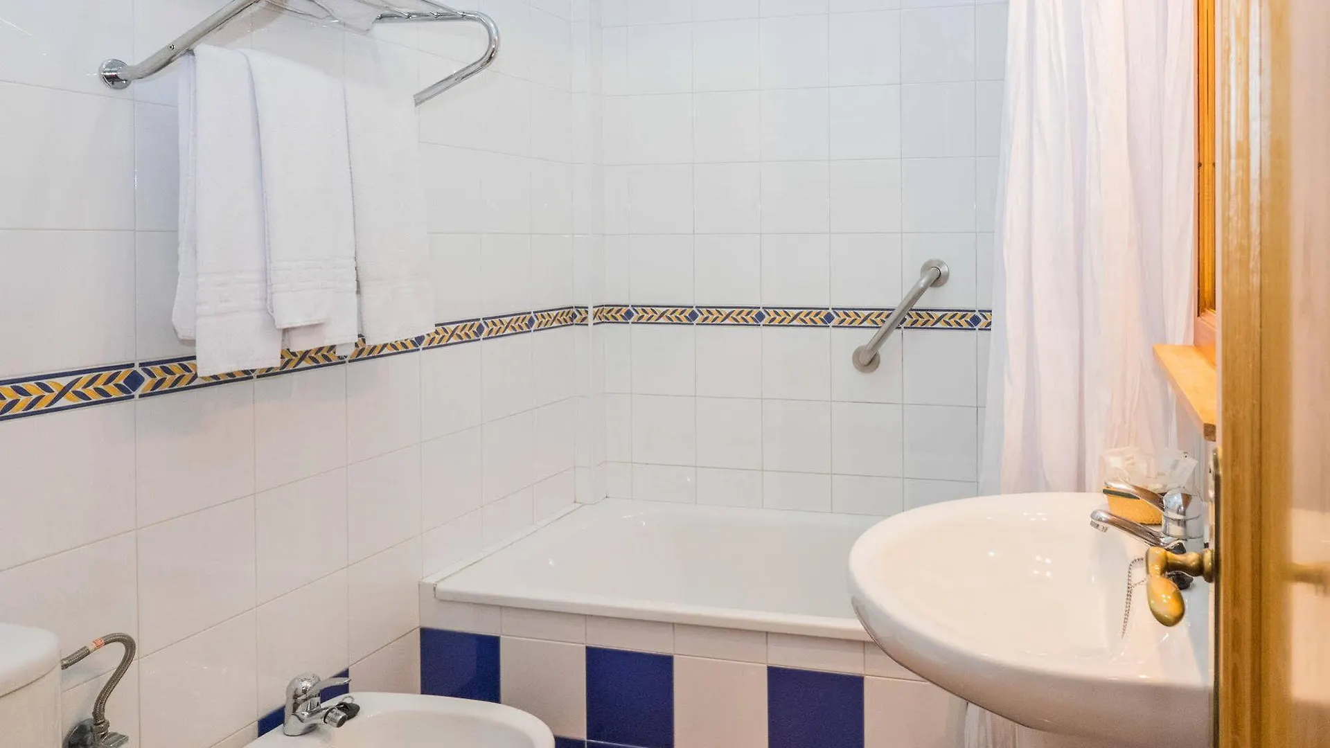 Apartment Apartamentos Andalucia Edificio Cantares Nerja