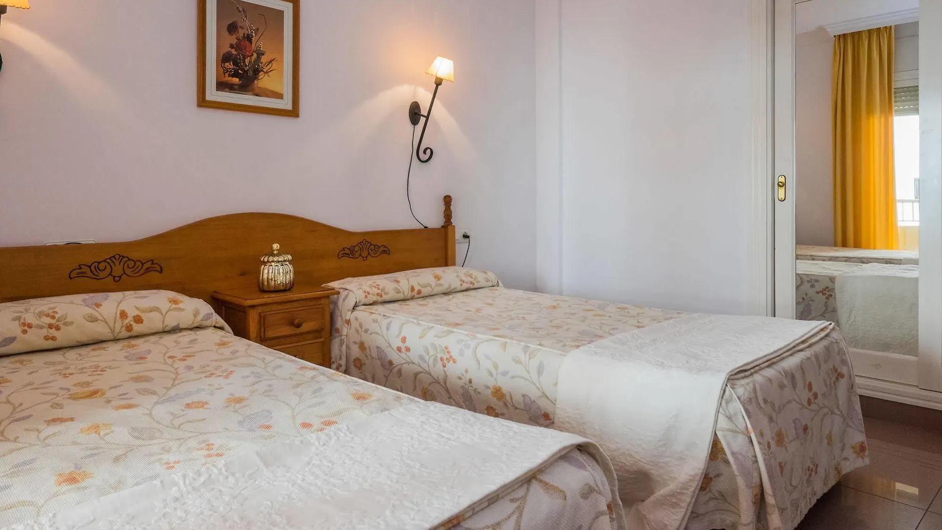 Apartamentos Andalucia Edificio Cantares Nerja 0*,  Spain