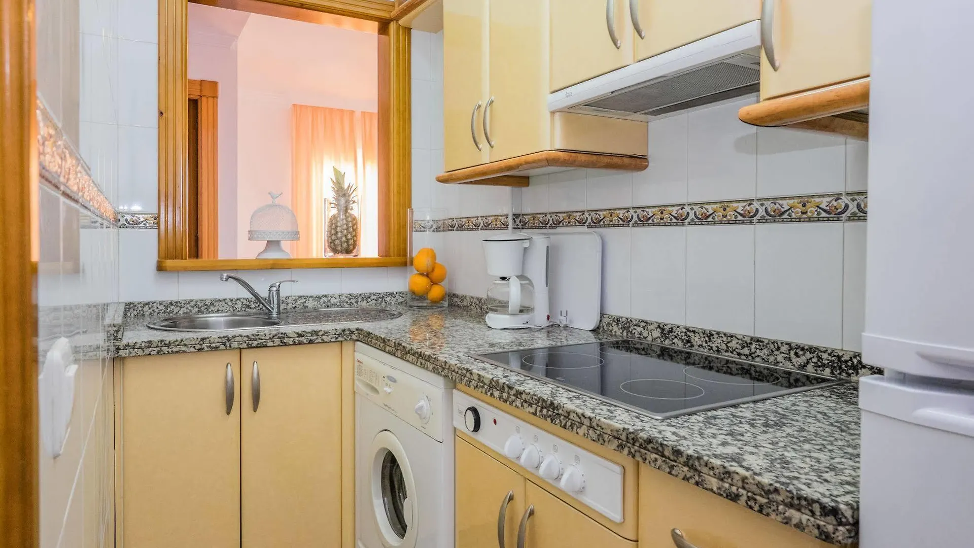 Apartamentos Andalucia Edificio Cantares Nerja 0*,  Spain