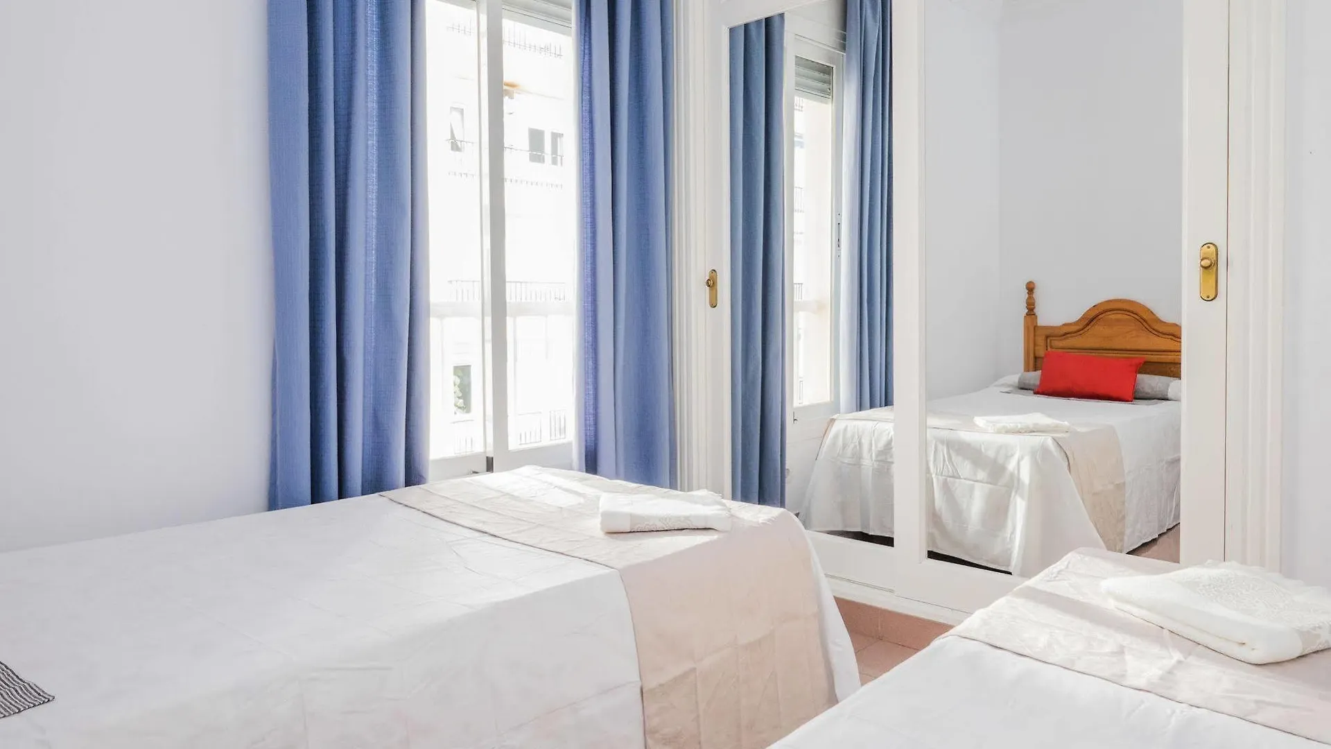 Apartamentos Andalucia Edificio Cantares Nerja Apartmán